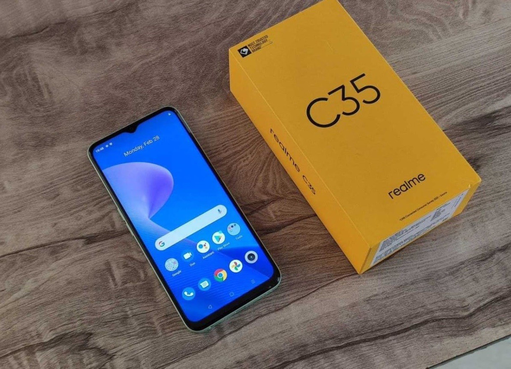 صفحه نمایشگر گوشی موبایل ریلمی مدل realme C35